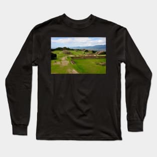 Site archéologique de Monte Alban, Oaxaca Mexique Long Sleeve T-Shirt